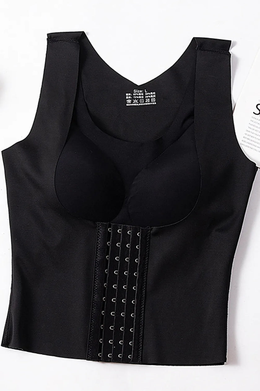 Scoop neck tank with removable padding detail