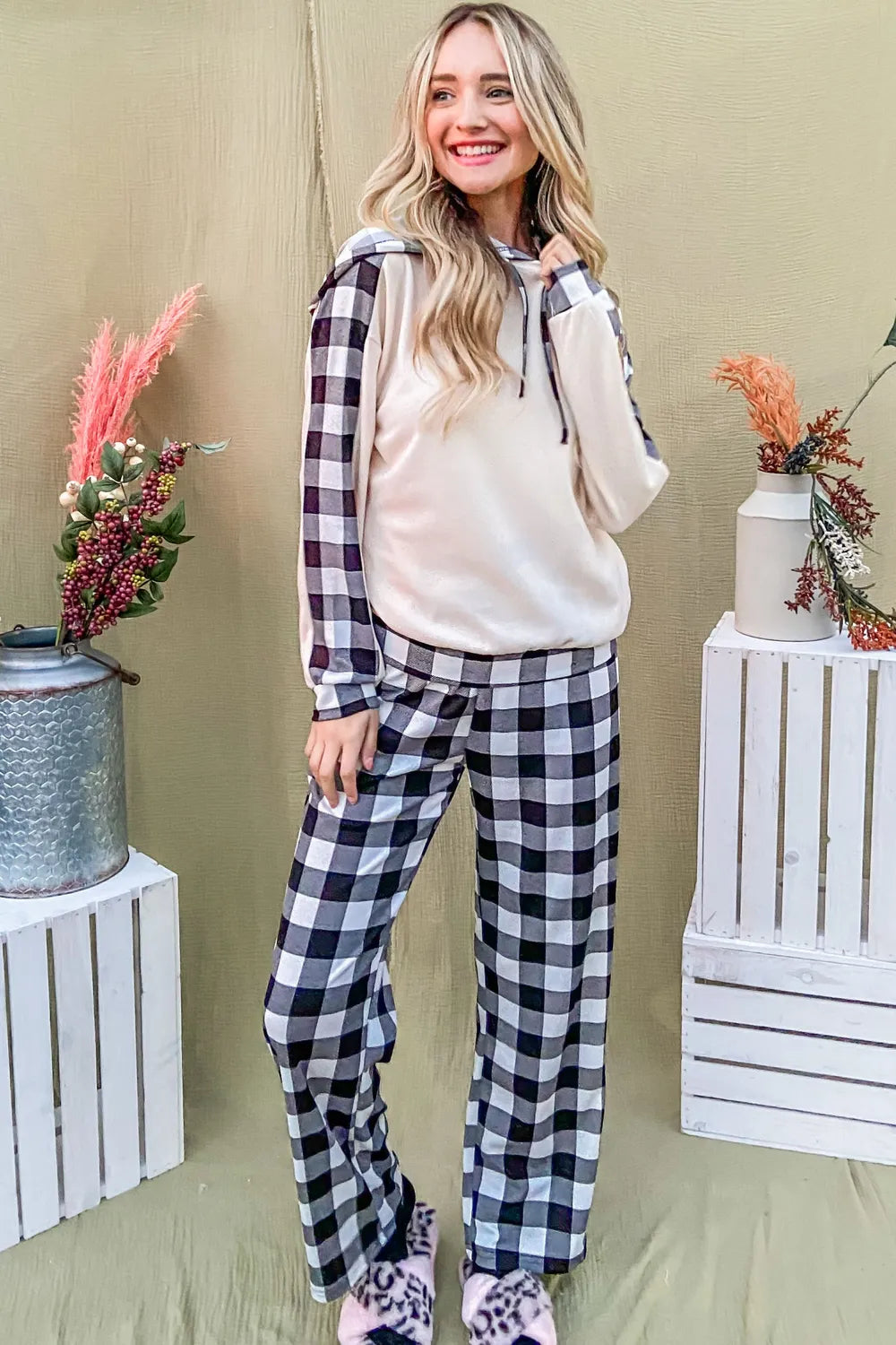 Comfortable hooded top with casual relaxed styling